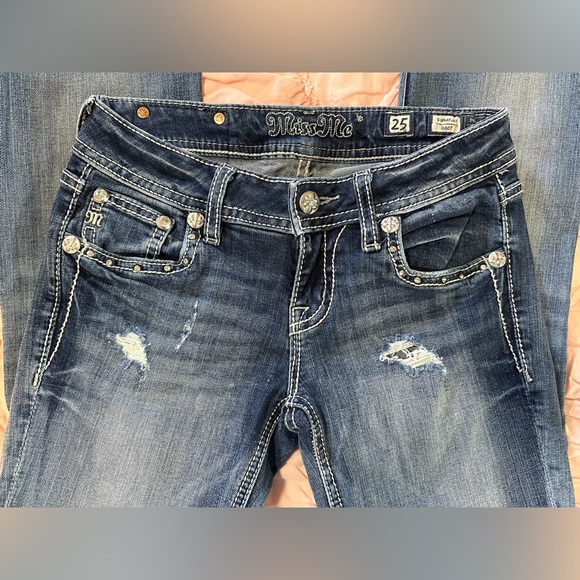 Women’s Miss Me Signature Bootcut Winged Pocket Stretch Jean Size 25. - Picture 3 of 6